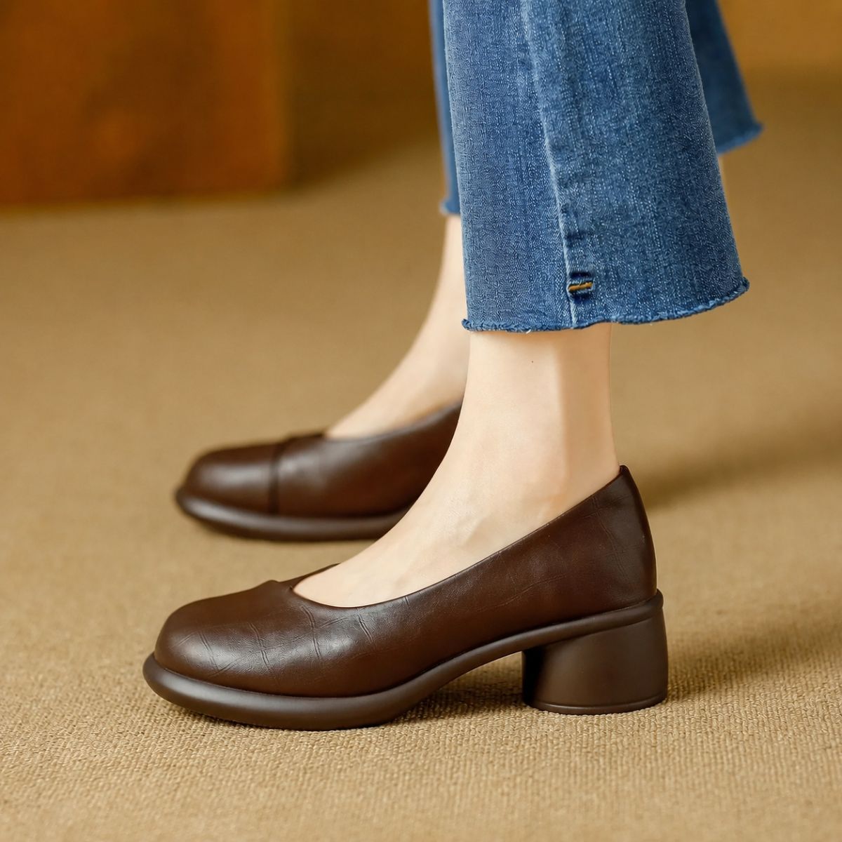 Elovaire™ | Sculpted Leather Heels