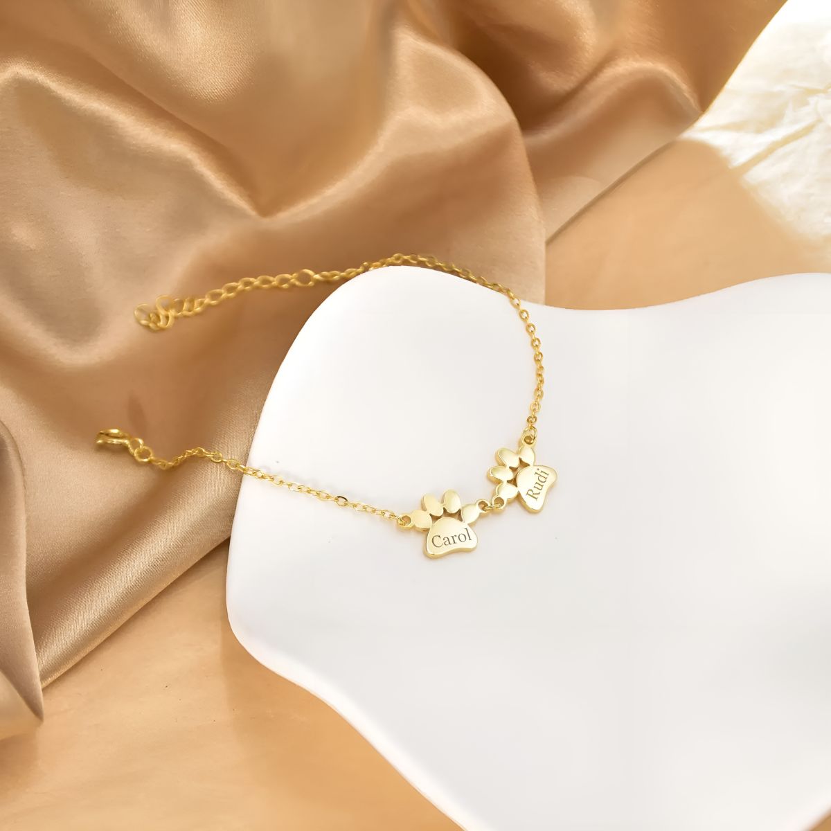 Pawvera™ | Engraved Paw Personalized Bracelet
