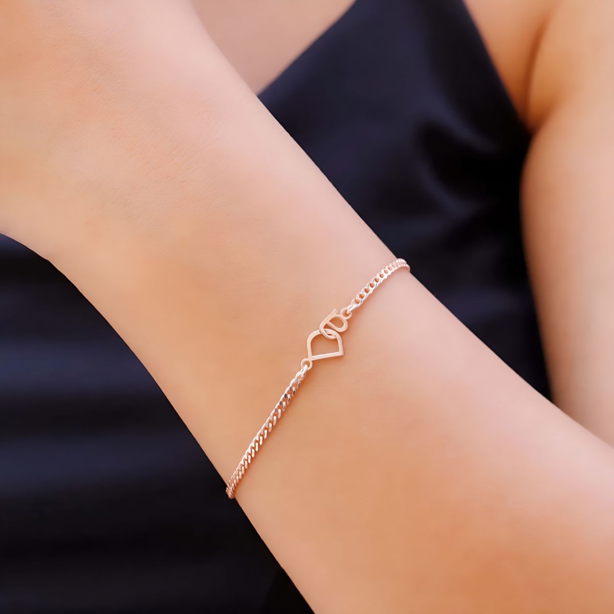 Luvora™ | Linked Initials Bracelet