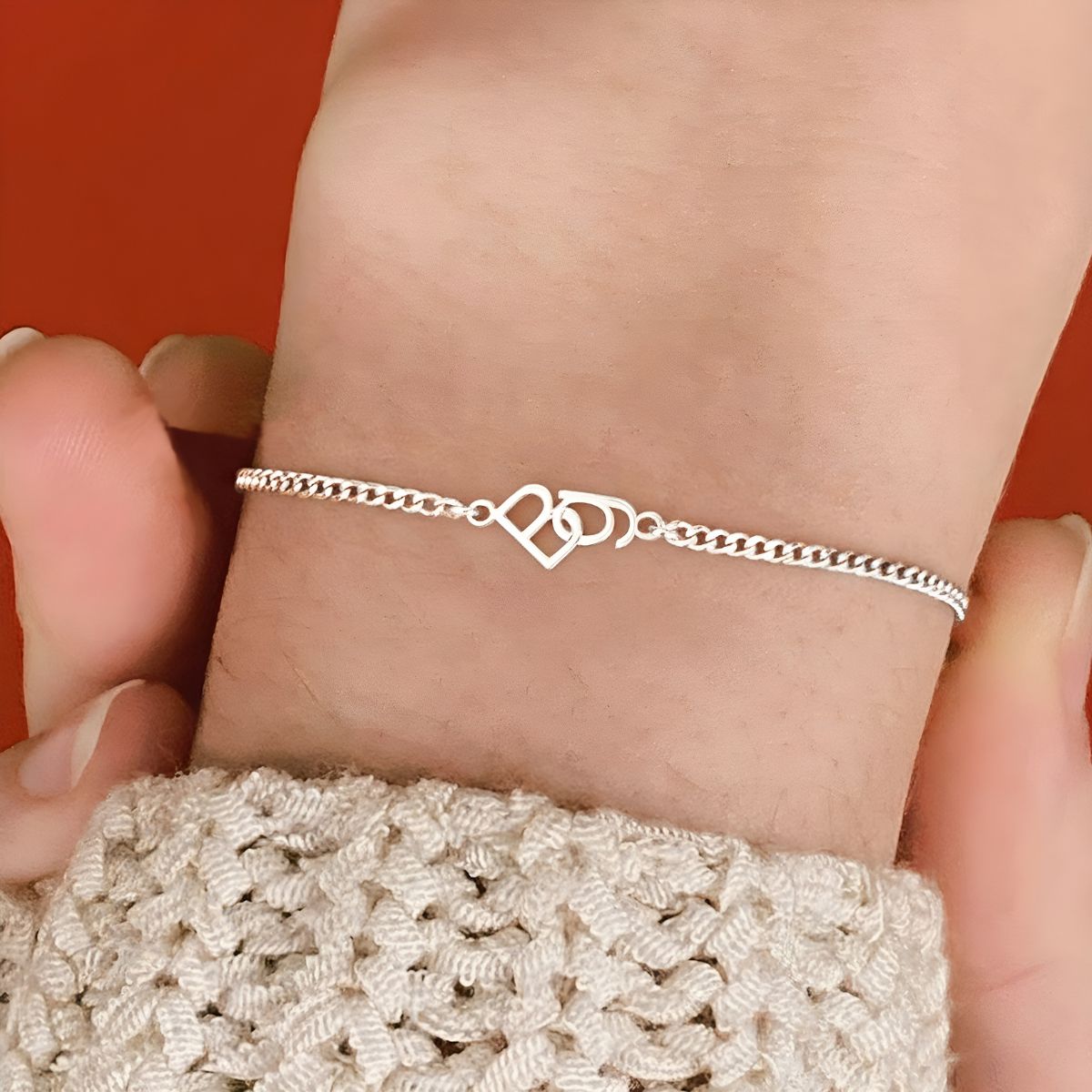 Luvora™ | Linked Initials Bracelet