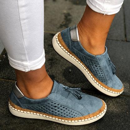 Cavelle™ | Supportive Walking Shoes